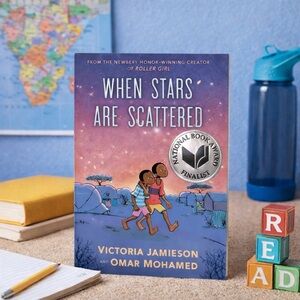 WHEN STARS ARE SCATTERED Book Softcover Victoria Jamieson & Omar Mohamed Ages 9+